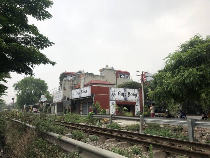 Cho thuê vị trí đặt biển quảng cáo (2 mặt đường)